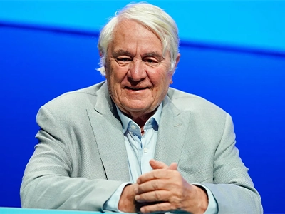 Hasso Plattner empfiehlt EfencharterzAI